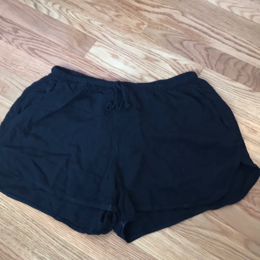 brandy melville black flows shorts